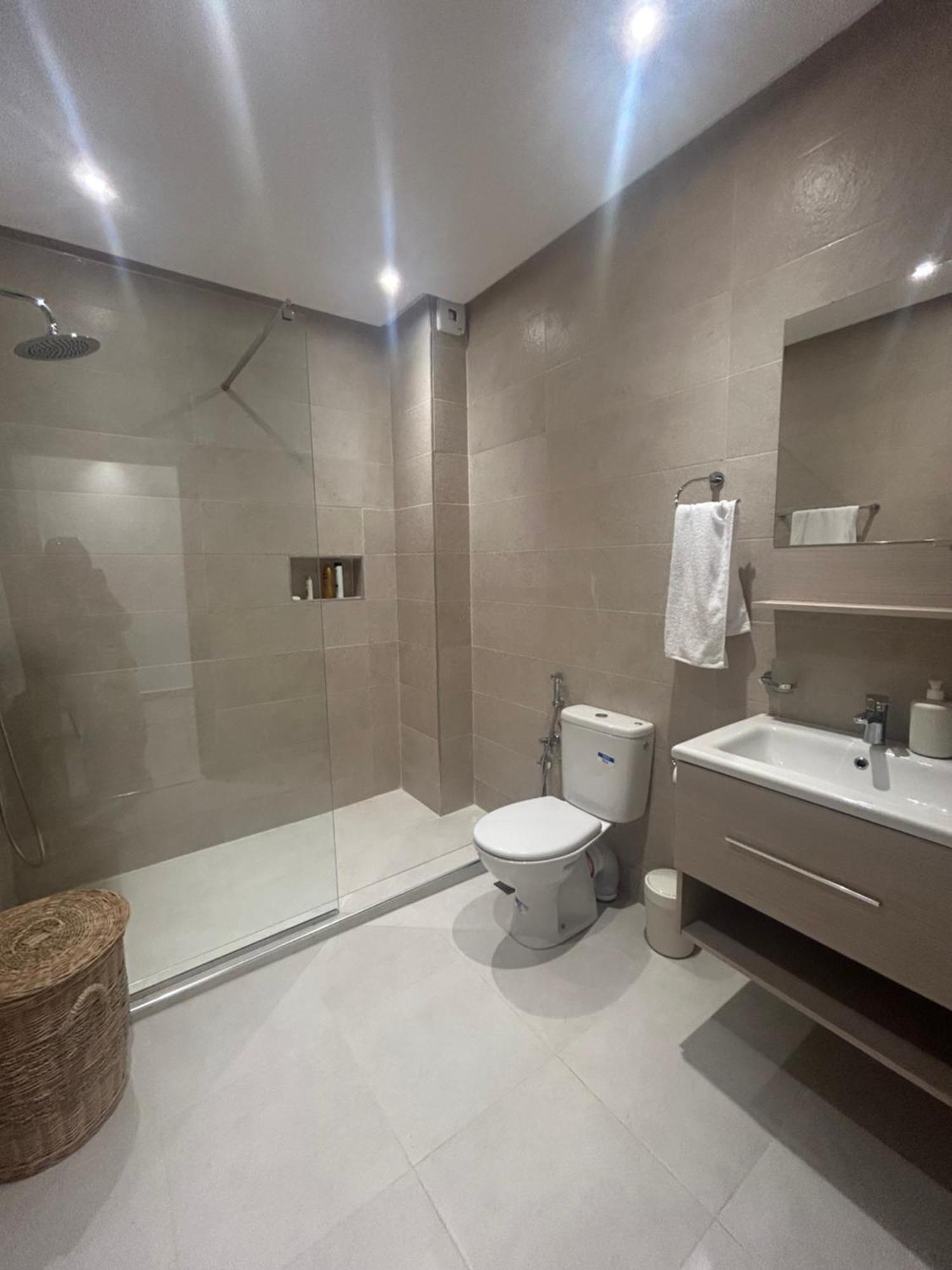Appartement Haut Standing En Face De La Marina Et A 200M Du Port De Tanger - Appt 2 Exterior foto